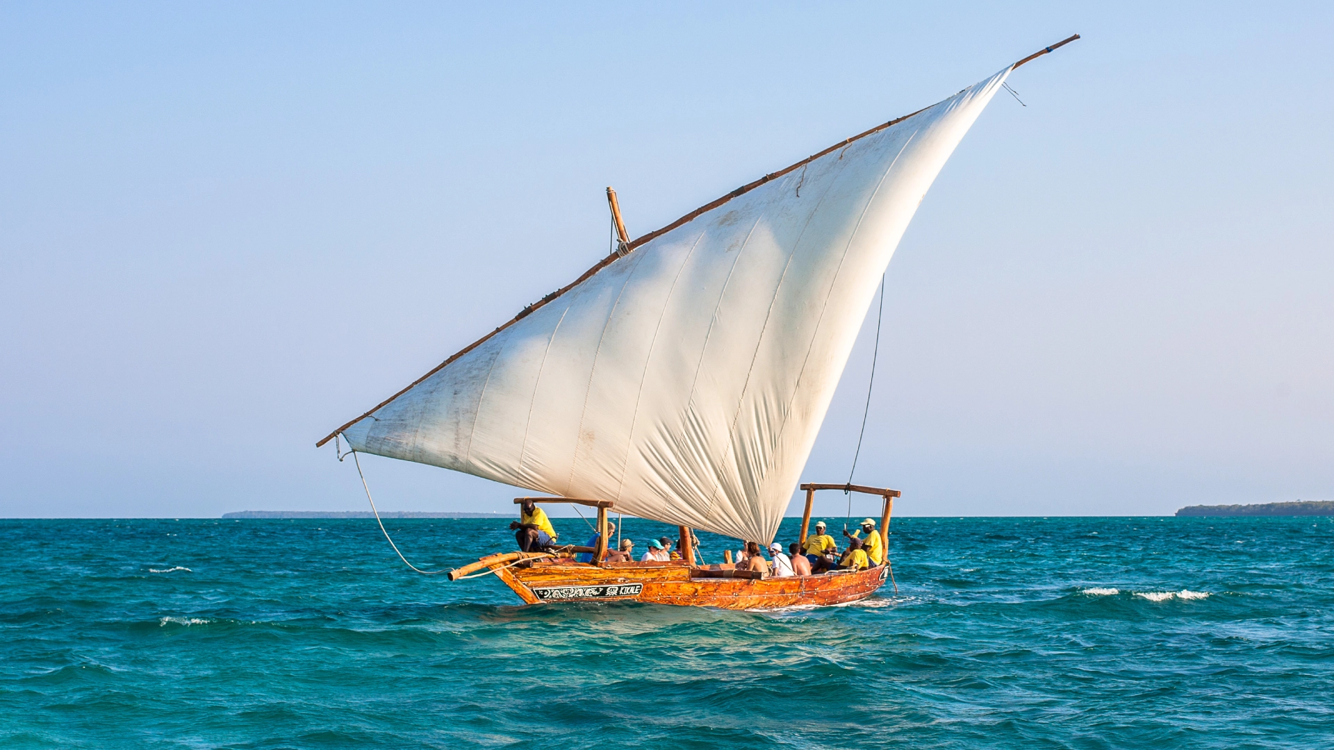 6 Days Zanzibar Luxury Escape Dhow