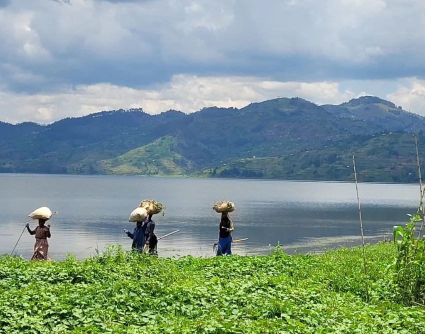 Lake Ruhondo Walking