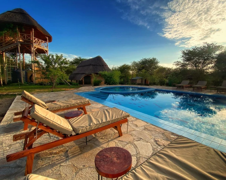 Murchison Falls Bamboo Village